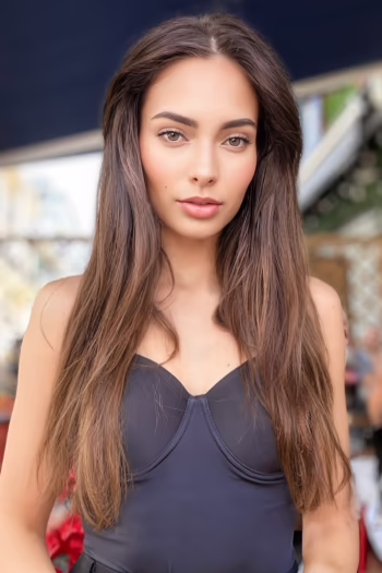 Escort girl Alexa