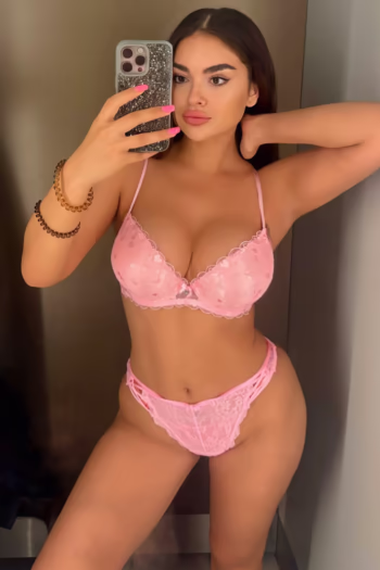 Escort girl Louise